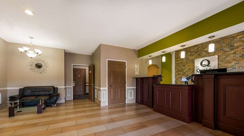 <b>Quality Inn Fort Payne Lobby</b>. Images powered by <a href="https://iceportal.shijigroup.com/" title="IcePortal" target="_blank">IcePortal</a>.