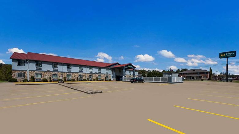 <b>Quality Inn Fort Payne Exterior</b>. Images powered by <a href="https://iceportal.shijigroup.com/" title="IcePortal" target="_blank">IcePortal</a>.
