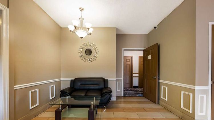 Quality Inn Fort Payne Lobby