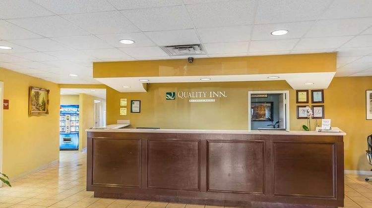 Quality Inn Lobby