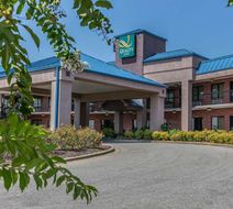 Quality Inn Exterior