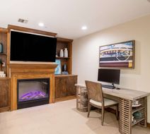 Econo Lodge Lobby