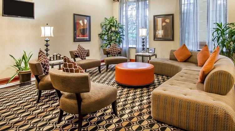 Quality Inn & Suites Lobby