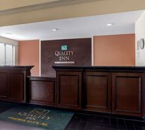 Quality Inn Phenix City Fort Benning Lobby