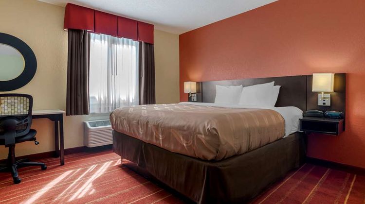 Quality Inn Phenix City Fort Benning Suite