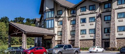 Comfort Inn & Suites Exterior