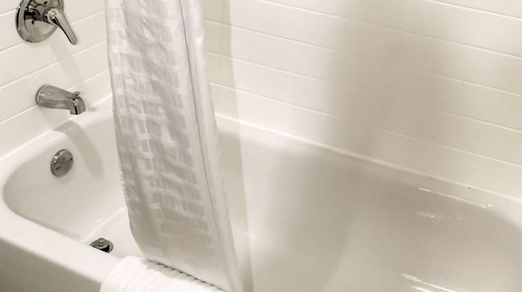 Comfort Inn & Suites Room