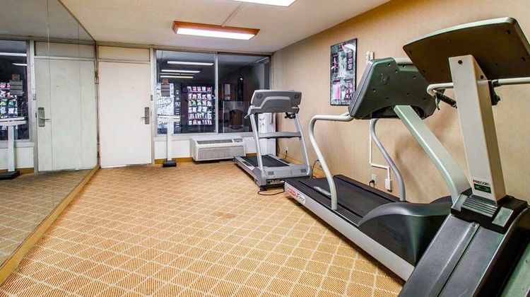 Clarion Inn & Suites Dothan South Health