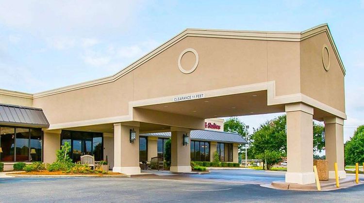 Clarion Inn & Suites Dothan South Exterior