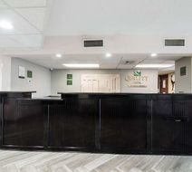 Quality Inn near University of Mobile Lobby