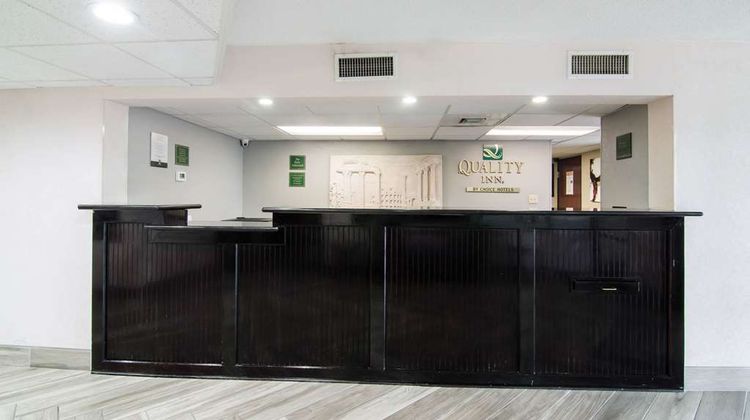 Quality Inn near University of Mobile Lobby