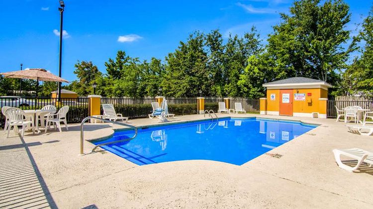 Quality Inn near University of Mobile Pool