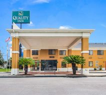 Quality Inn near University of Mobile Exterior