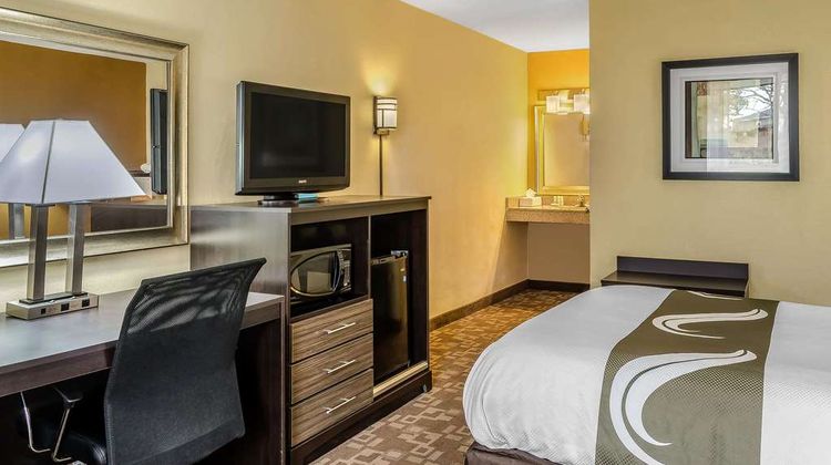 Quality Inn University Area Room