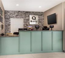 Quality Inn Lobby