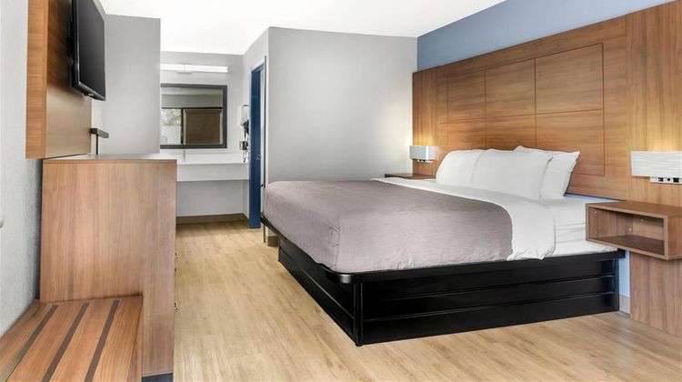 Quality Inn Room