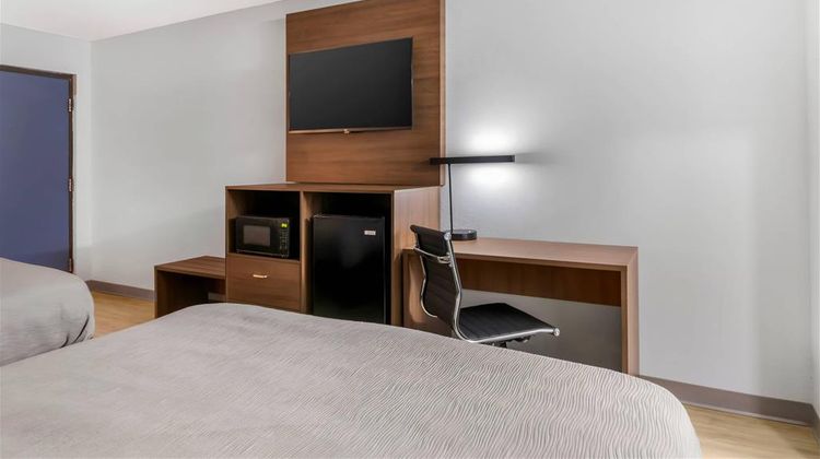 Quality Inn Room