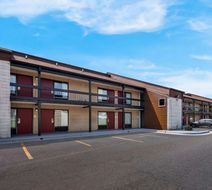 Econo Lodge Madison Airport Exterior