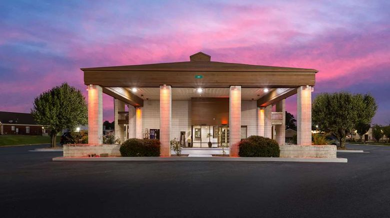 <b>Econo Lodge Madison Airport Exterior</b>. Images powered by <a href="https://iceportal.shijigroup.com/" title="IcePortal" target="_blank">IcePortal</a>.
