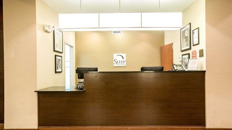 Sleep Inn & Suites Marion Lobby