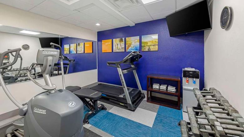 <b>Comfort Inn Health</b>. Images powered by <a href="https://iceportal.shijigroup.com/" title="IcePortal" target="_blank">IcePortal</a>.
