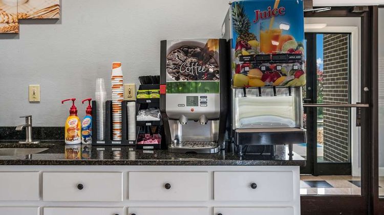 Econo Lodge Inn & Suites Restaurant