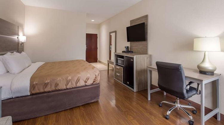 Quality Inn & Suites Room