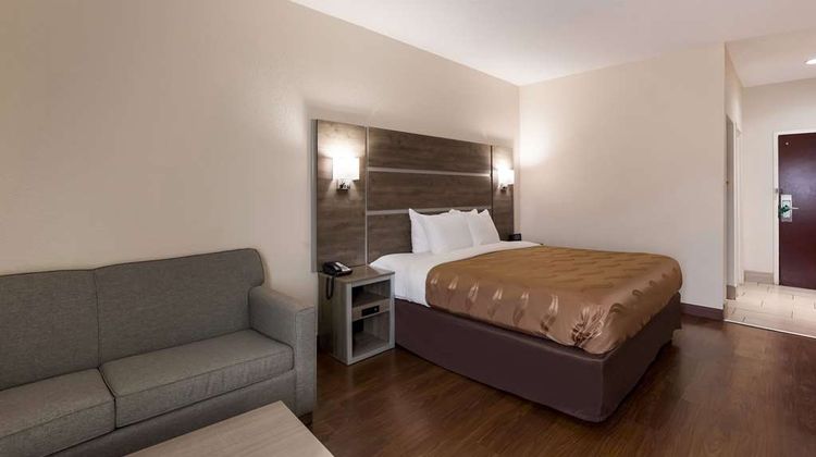 Quality Inn & Suites Room