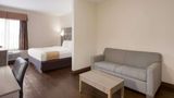 <b>Quality Inn & Suites Suite</b>. Images powered by <a href="https://iceportal.shijigroup.com/" title="IcePortal" target="_blank">IcePortal</a>.