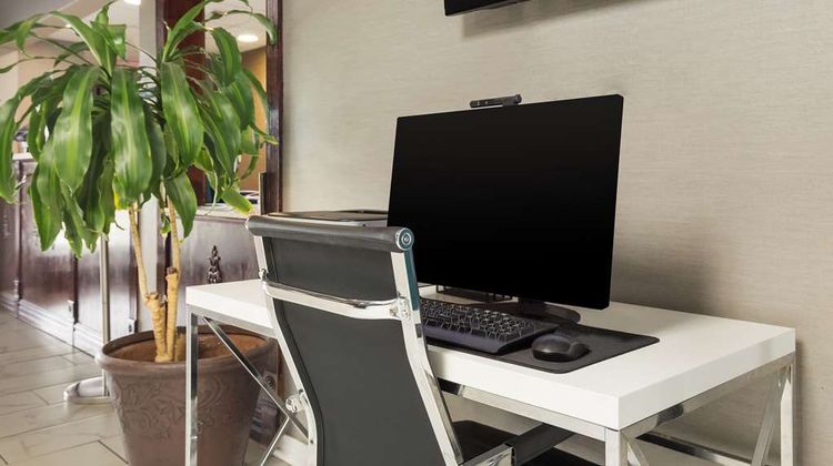 Quality Inn & Suites Other