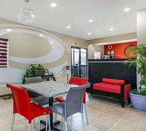 Econo Lodge Northport - Tuscaloosa Lobby