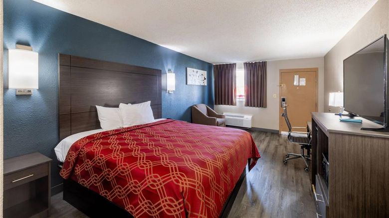<b>Rodeway Inn Room</b>. Images powered by <a href="https://iceportal.shijigroup.com/" title="IcePortal" target="_blank">IcePortal</a>.