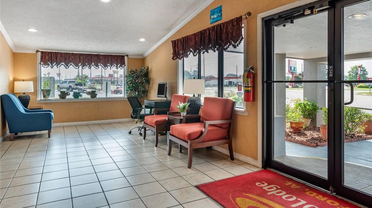 Econo Lodge Oxford Lobby