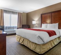 Comfort Inn and Suites Leeds Room