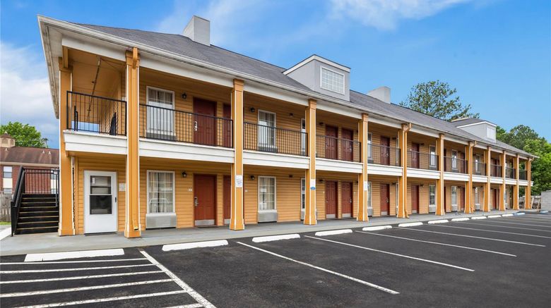 <b>Quality Inn Exterior</b>. Images powered by <a href="https://iceportal.shijigroup.com/" title="IcePortal" target="_blank">IcePortal</a>.