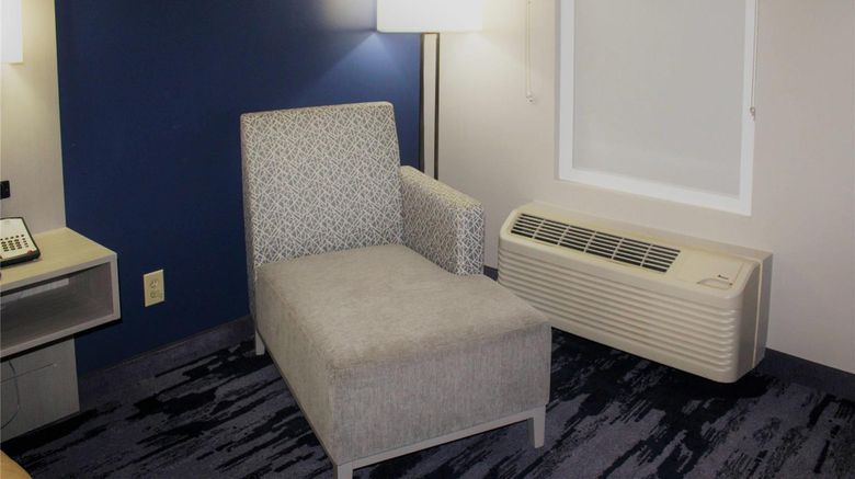 <b>Quality Inn Scottsboro Room</b>. Images powered by <a href="https://iceportal.shijigroup.com/" title="IcePortal" target="_blank">IcePortal</a>.