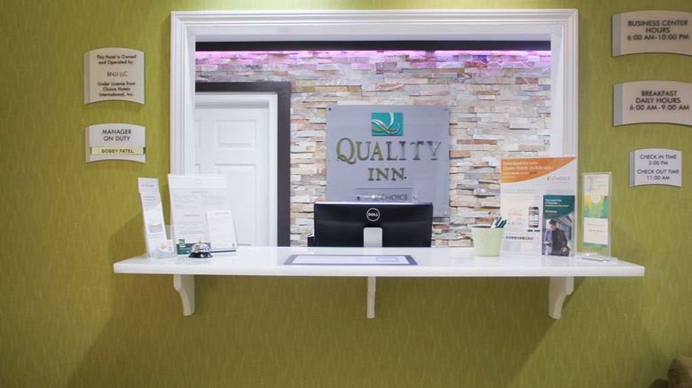 <b>Quality Inn Lobby</b>. Images powered by <a href="https://iceportal.shijigroup.com/" title="IcePortal" target="_blank">IcePortal</a>.