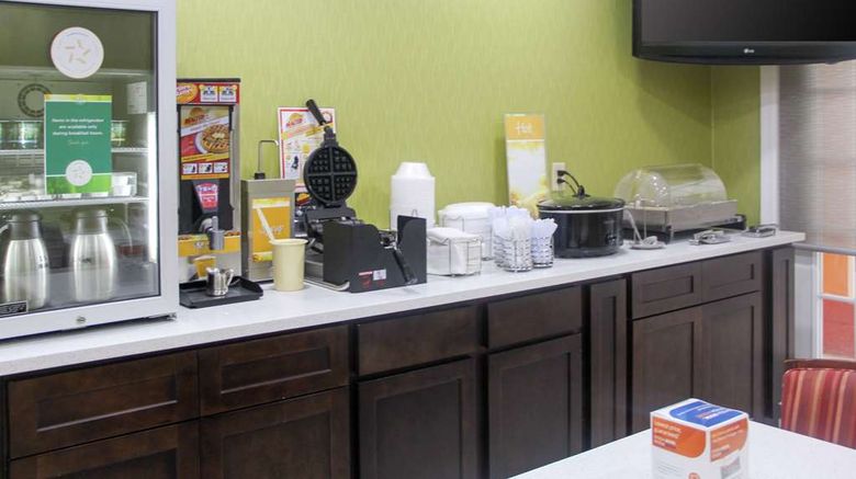 <b>Quality Inn Restaurant</b>. Images powered by <a href="https://iceportal.shijigroup.com/" title="IcePortal" target="_blank">IcePortal</a>.