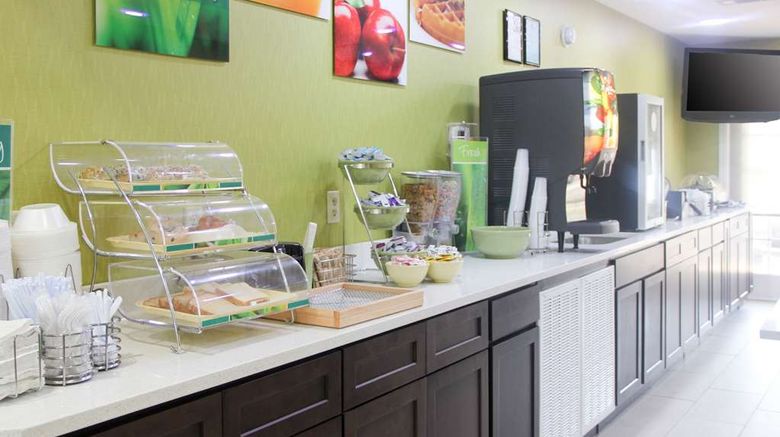 <b>Quality Inn Restaurant</b>. Images powered by <a href="https://iceportal.shijigroup.com/" title="IcePortal" target="_blank">IcePortal</a>.