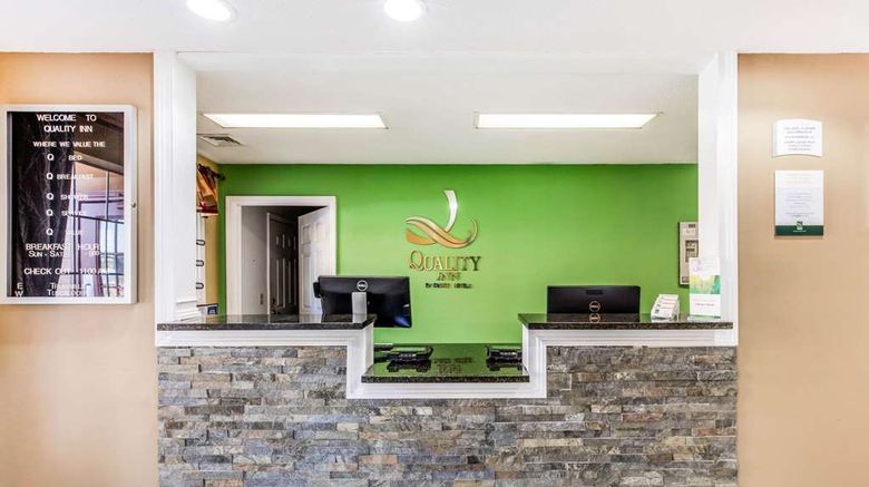 <b>Quality Inn Lobby</b>. Images powered by <a href="https://iceportal.shijigroup.com/" title="IcePortal" target="_blank">IcePortal</a>.