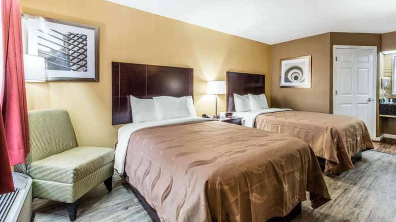 <b>Quality Inn Room</b>. Images powered by <a href="https://iceportal.shijigroup.com/" title="IcePortal" target="_blank">IcePortal</a>.