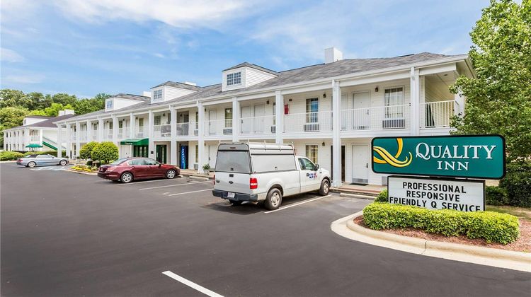 Quality Inn Exterior