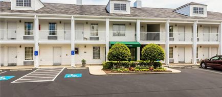 Quality Inn Exterior