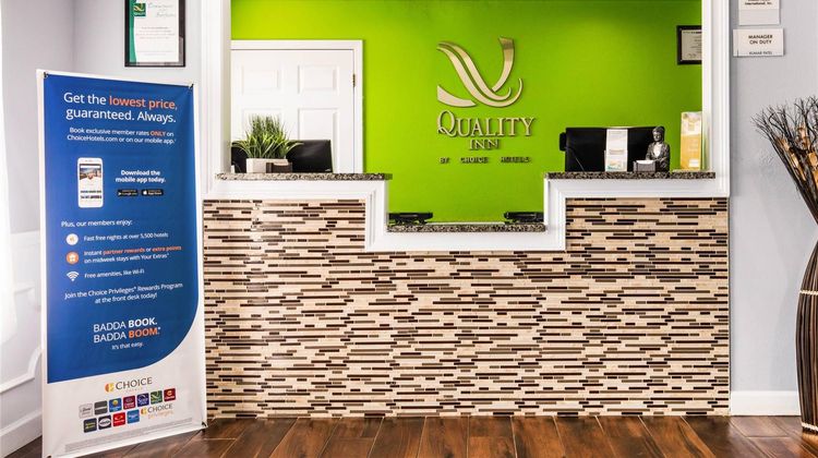 Quality Inn Lobby