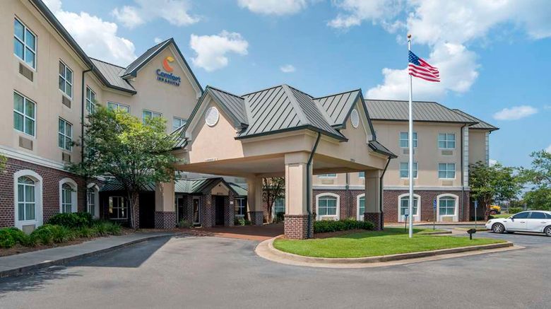 <b>Comfort Inn & Suites Daphne Exterior</b>. Images powered by <a href="https://iceportal.shijigroup.com/" title="IcePortal" target="_blank">IcePortal</a>.