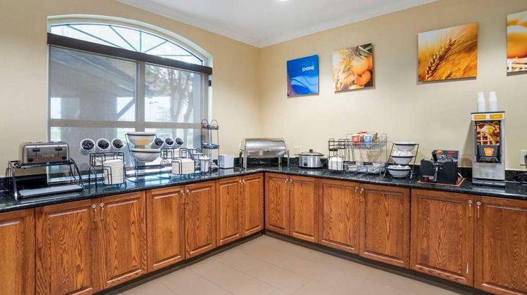 Comfort Inn & Suites Daphne Restaurant