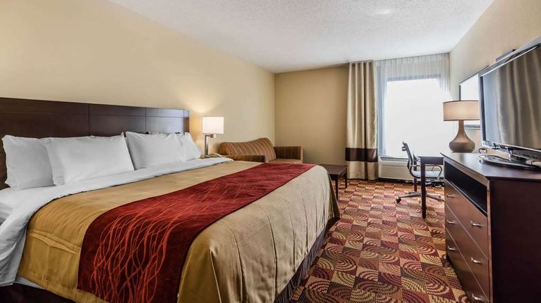 <b>Comfort Inn & Suites Jasper Room</b>. Images powered by <a href="https://iceportal.shijigroup.com/" title="IcePortal" target="_blank">IcePortal</a>.