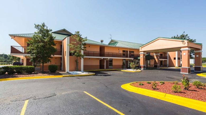 <b>Econo Lodge Decatur South Exterior</b>. Images powered by <a href="https://iceportal.shijigroup.com/" title="IcePortal" target="_blank">IcePortal</a>.