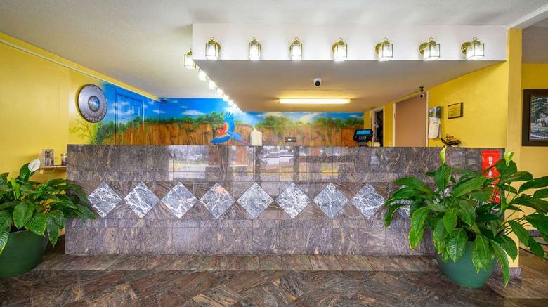 <b>Econo Lodge Decatur South Lobby</b>. Images powered by <a href="https://iceportal.shijigroup.com/" title="IcePortal" target="_blank">IcePortal</a>.