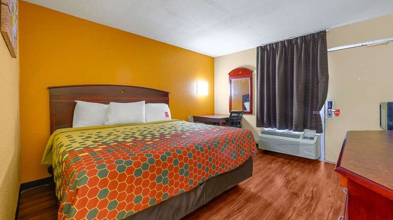 <b>Econo Lodge Decatur South Room</b>. Images powered by <a href="https://iceportal.shijigroup.com/" title="IcePortal" target="_blank">IcePortal</a>.